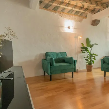 Piazza San Giacomo Emerald Loft With Parking Διαμέρισμα *
