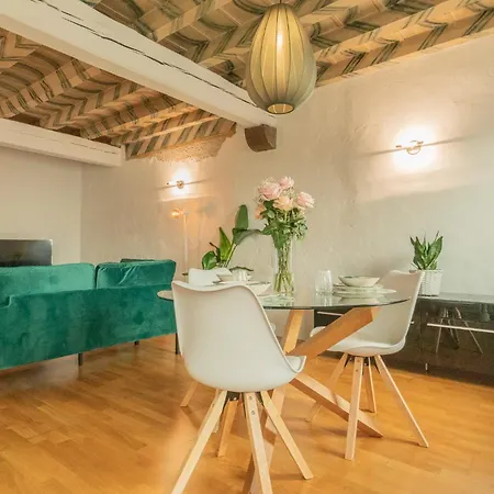 Piazza San Giacomo Emerald Loft With Parking *
